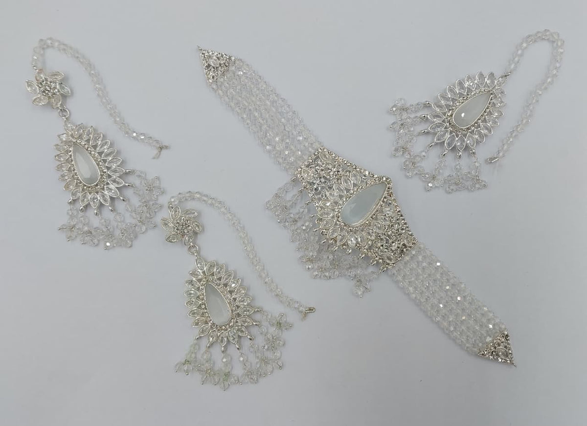 Elegant Beaded Pearl Choker Set